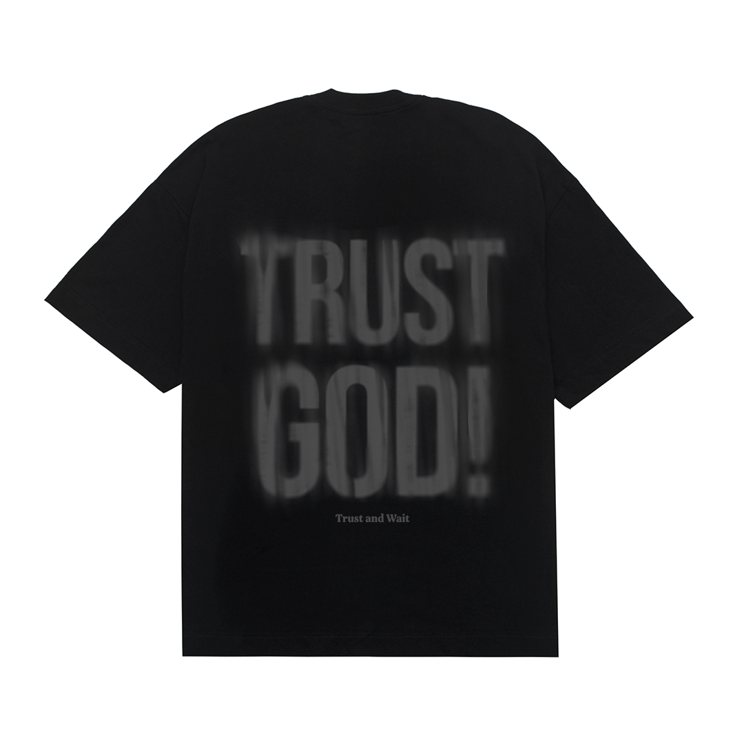 Camiseta Oversized Trust God